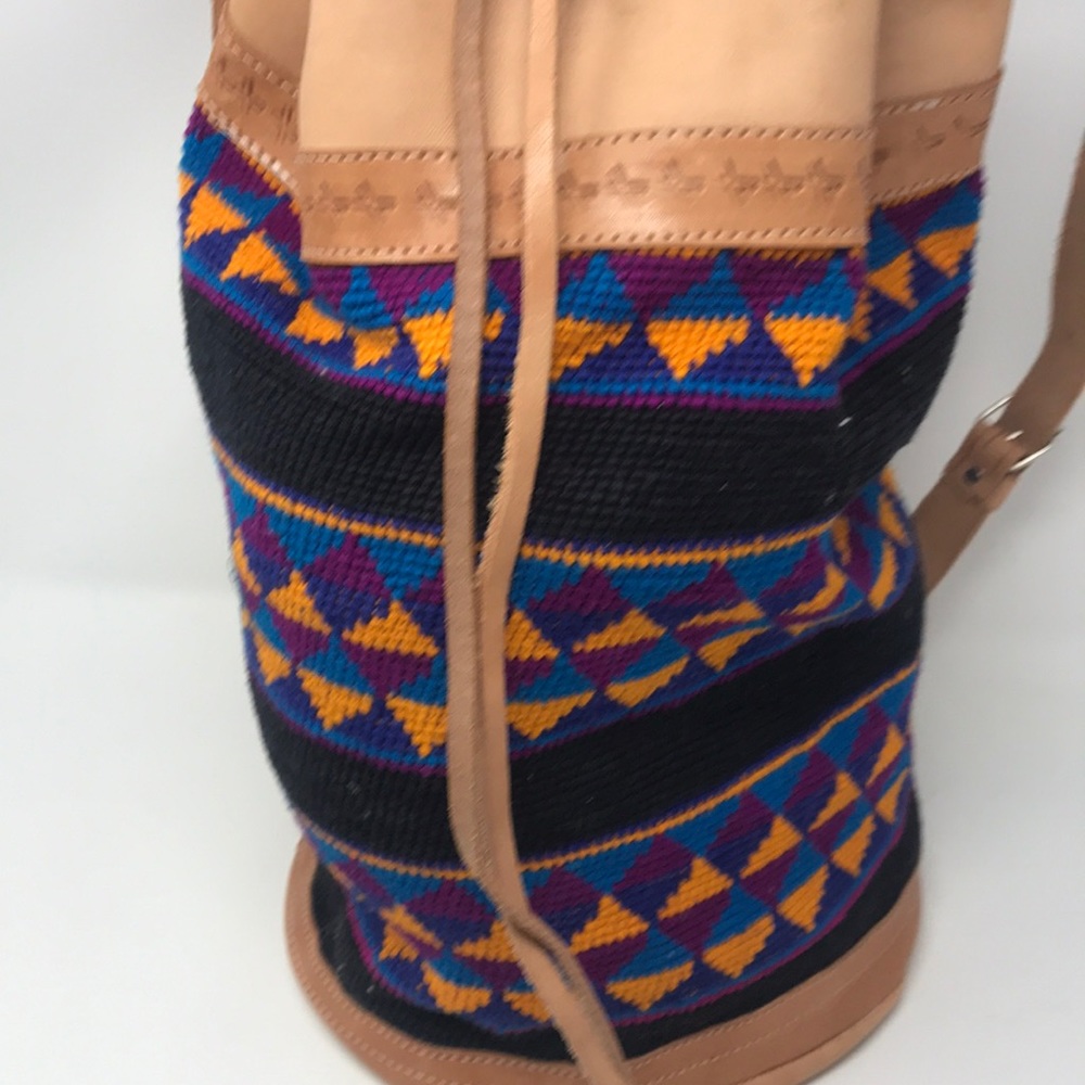 Leather Crosstitch drawstring bucklet bag backpack - Picture 4 of 8